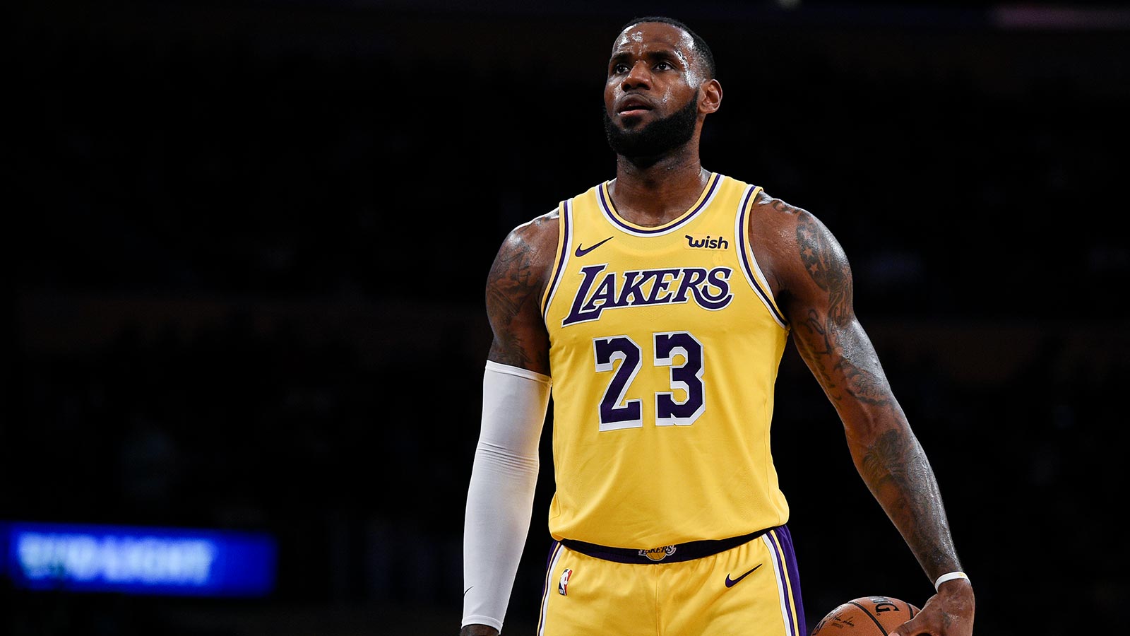 Lakers anunciam novo número de LeBron James da próxima temporada