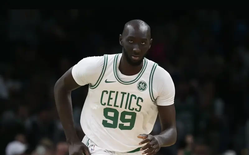 jogadores mais altos NBA