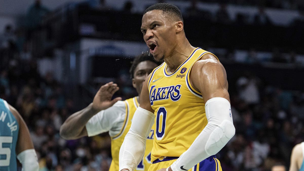 Russell Westbrook option player 2022-23 ficará Lakers