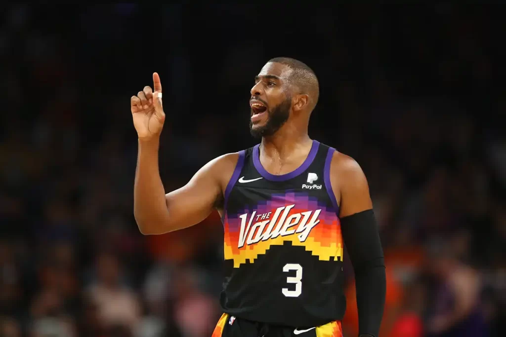 Phoenix Suns dispensar Chris Paul