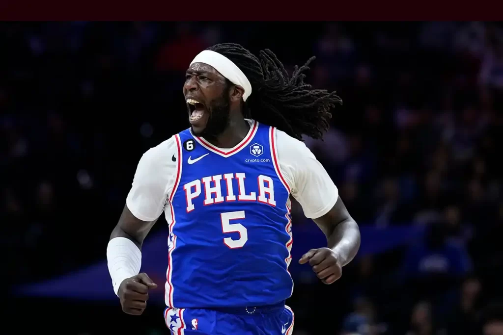 Montrezl Harrell renova 76ers