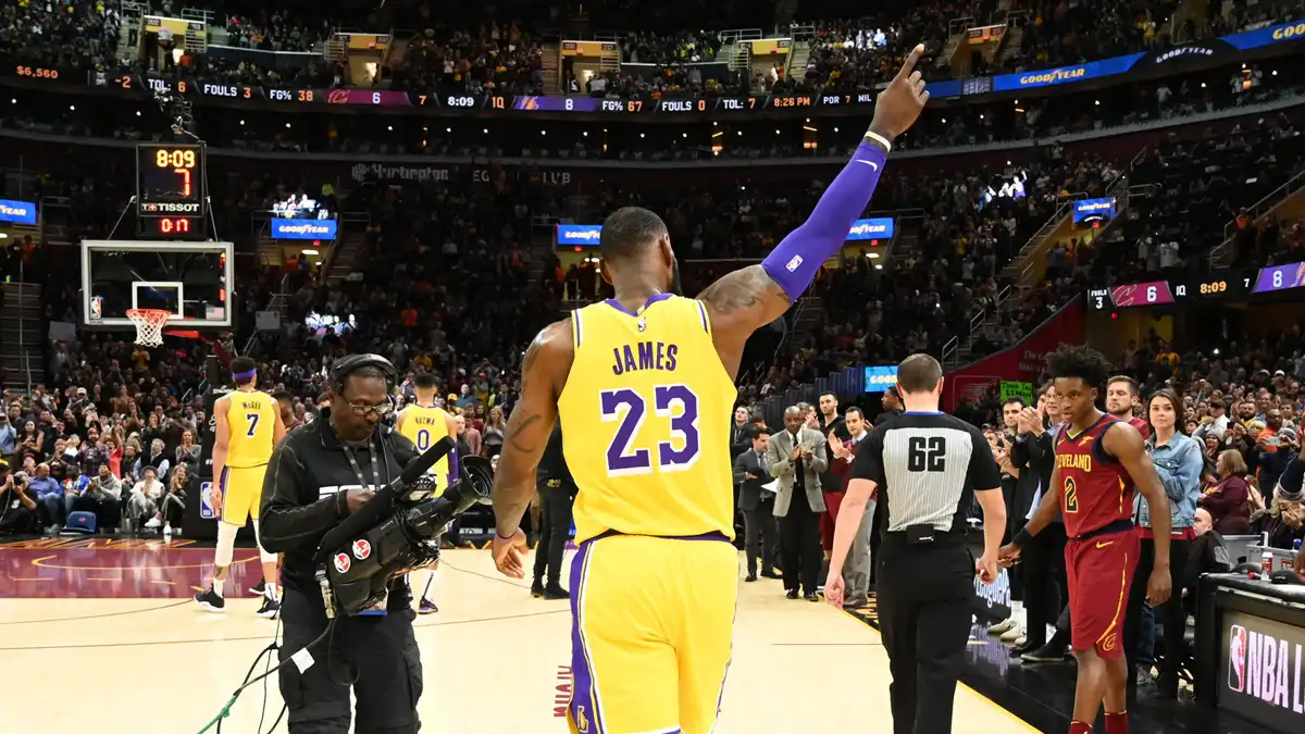LeBron James carreira Lakers