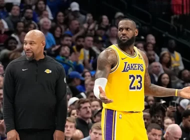 Lakers treinador alto nível