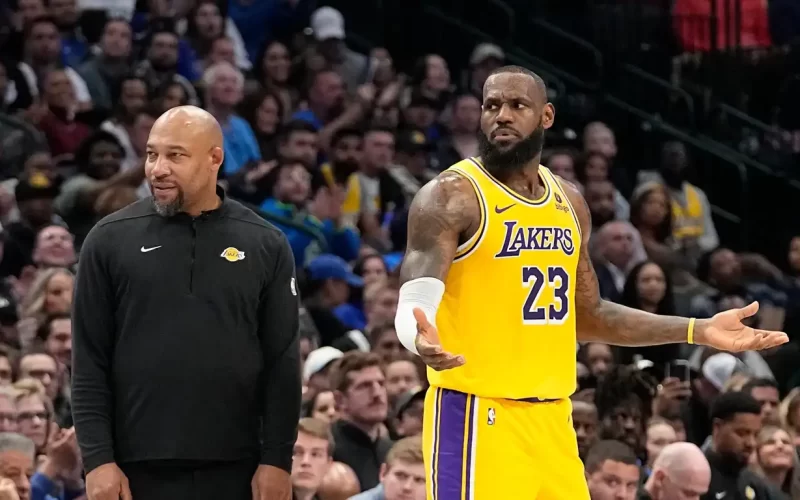 Lakers treinador alto nível