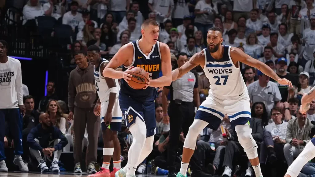 Jokic Nuggets Timberwolves