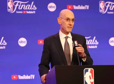 Adam Silver mídia expansão