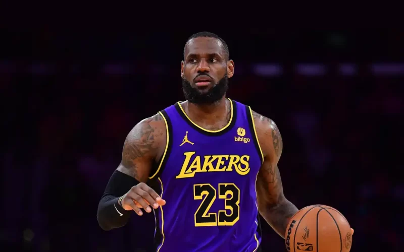 LeBron recusar opção