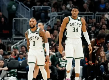 Bucks ajuda Giannis Lillard