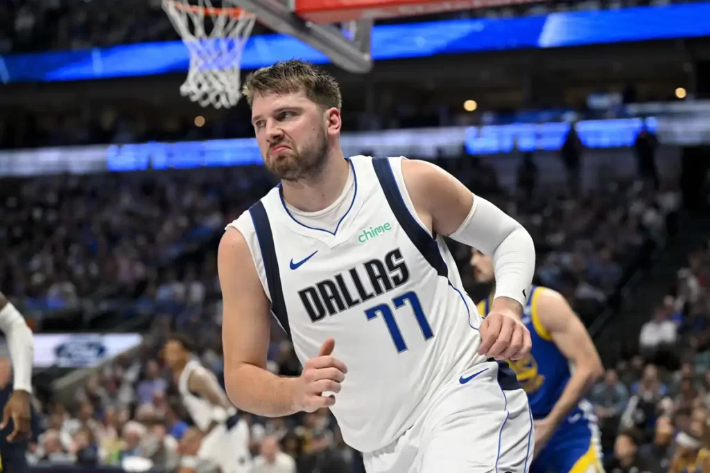 Luka Doncic lesão pulso