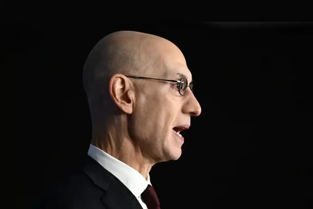 Adam Silver pensa em quartos de 10 minutos