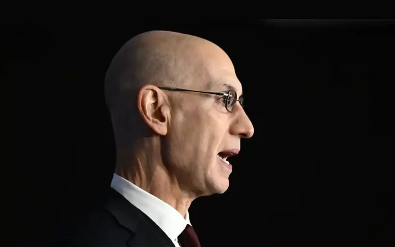 Adam Silver pensa em quartos de 10 minutos