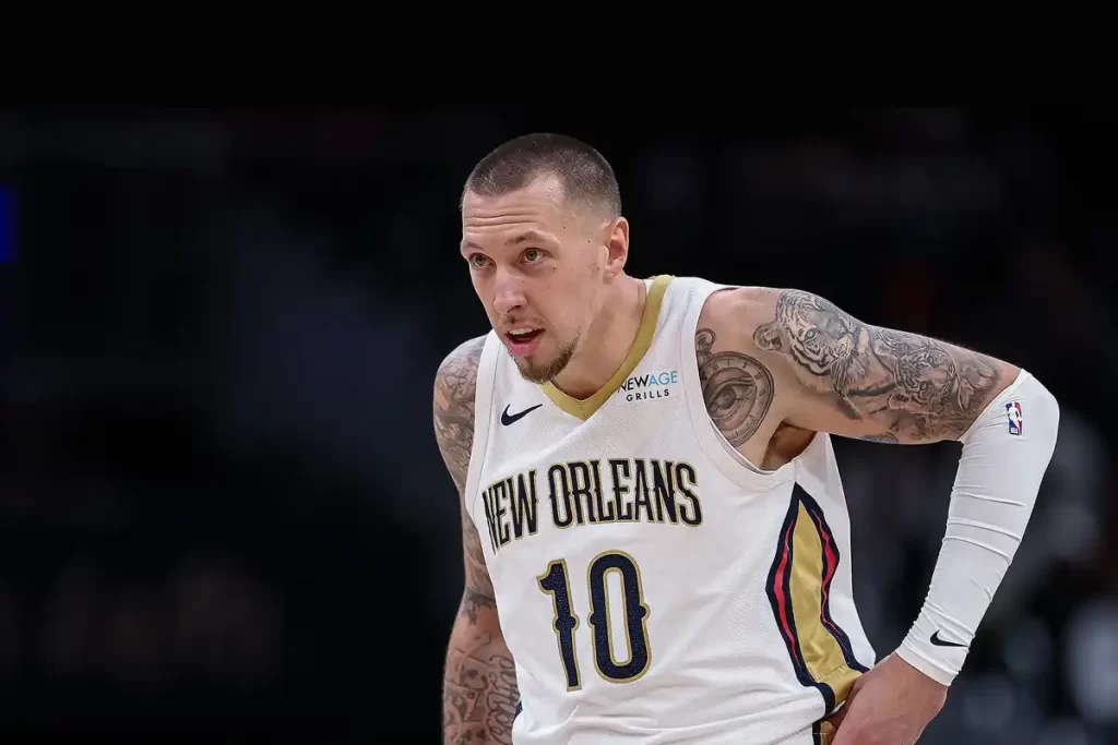 Thunder renunciou Daniel Theis