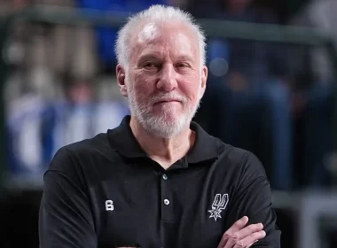 Gregg Popovich volta Spurs