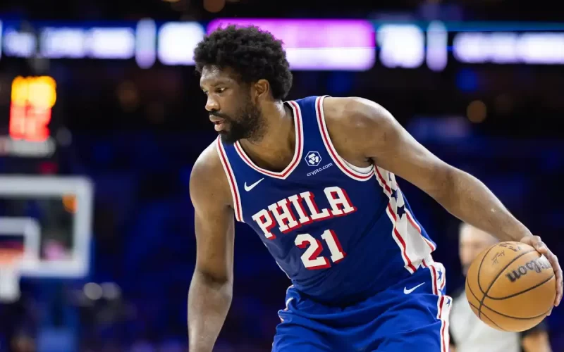 Joel Embiid 76ers cirurgia