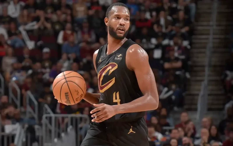 Evan Mobley Jogador Defensivo