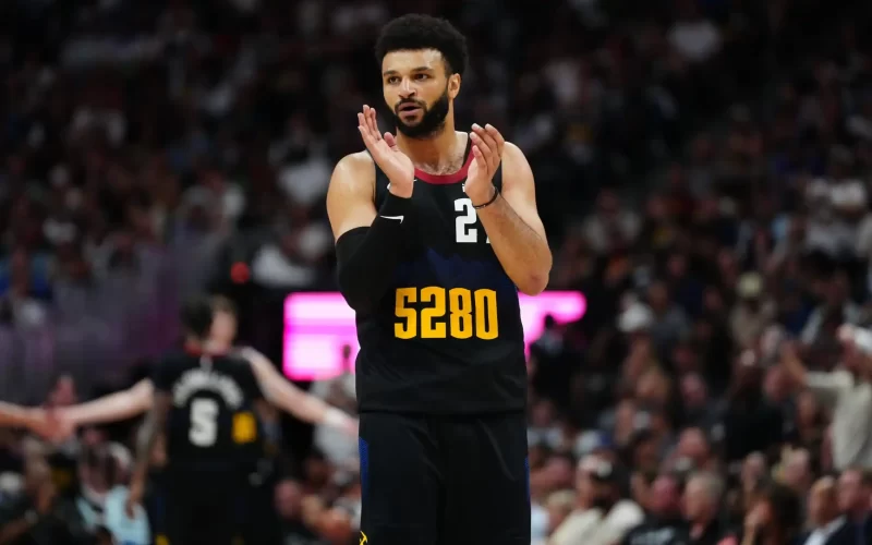 Jamal Murray fora playoffs