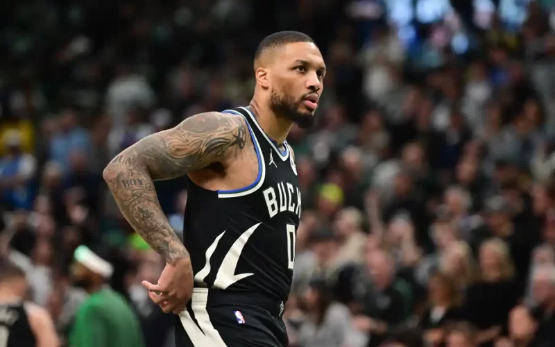 Lillard Bucks lesão Aquiles