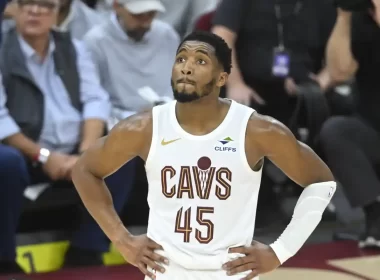 Donovan Mitchell Cavalier tornozelo