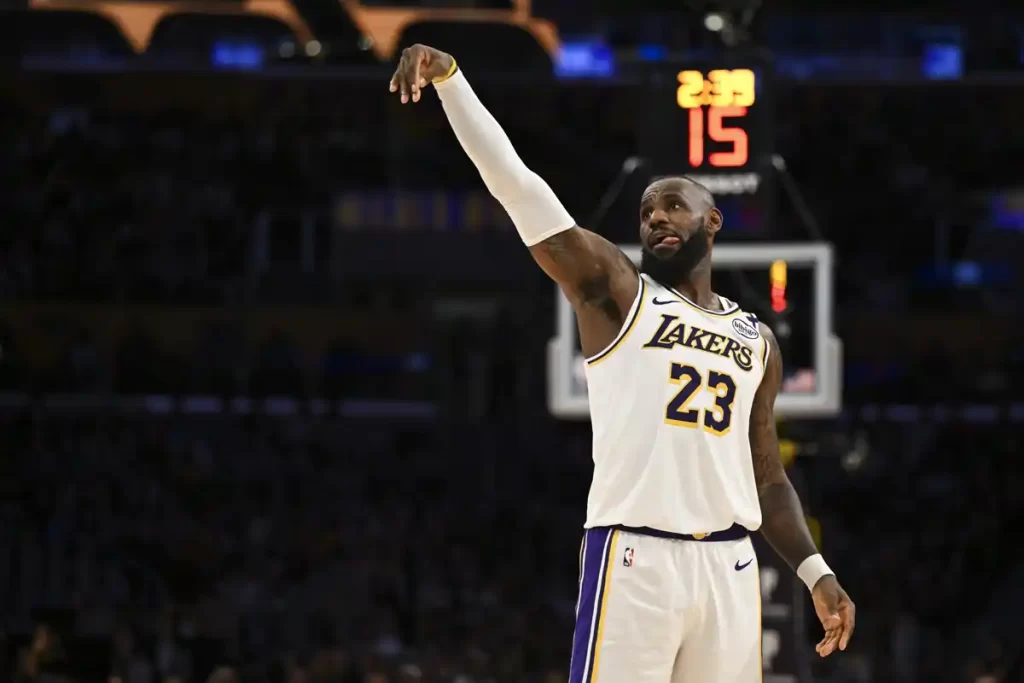 LeBron James Lakers planos