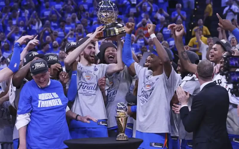Thunder campeão Oeste