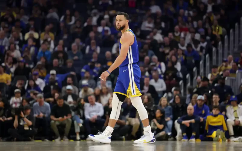 Curry Warriors fora hoje