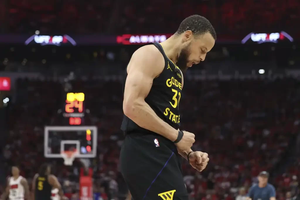 Stephen Curry Warriors fora