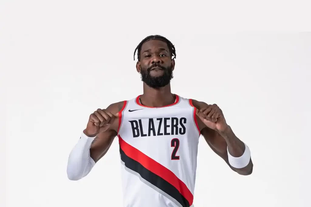 Deandre Ayton do Blazers