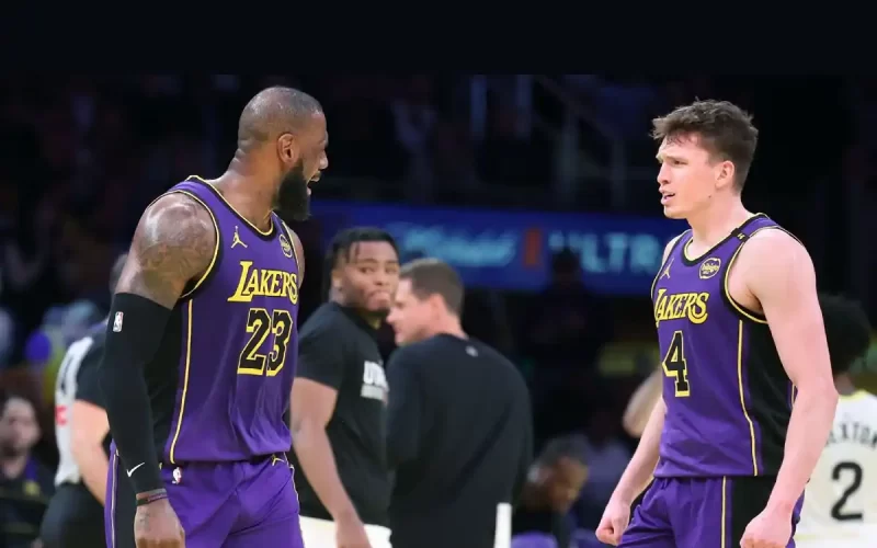 LeBron James 5 10 anos