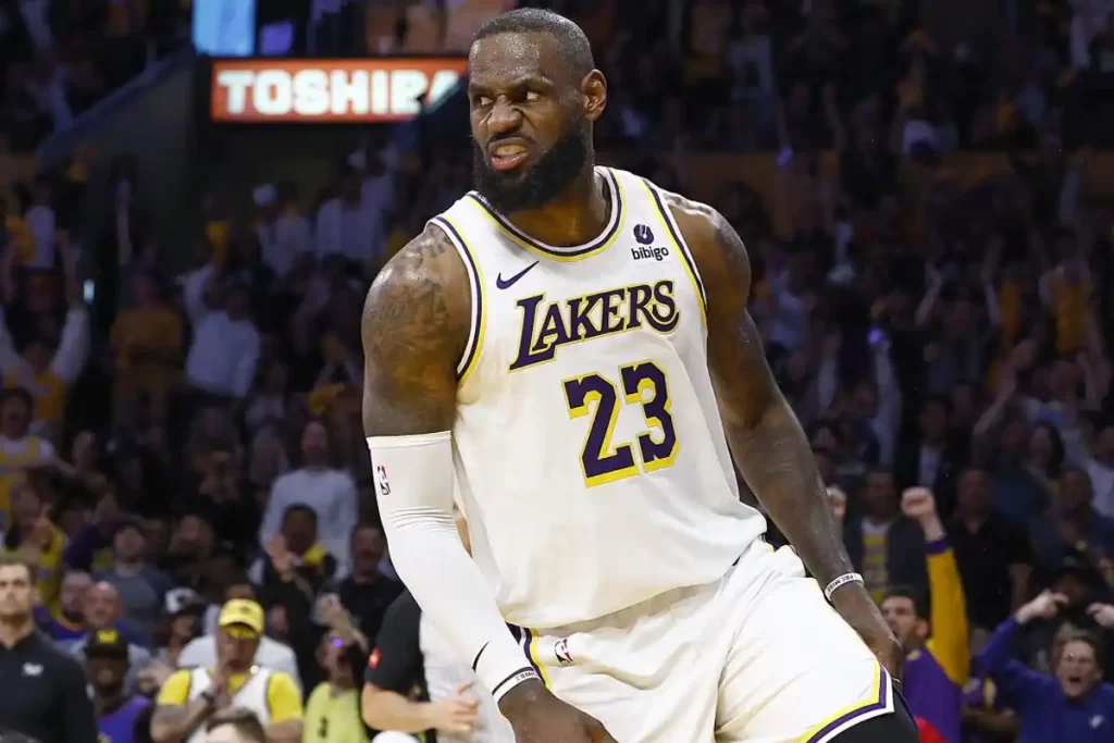 LeBron James joelho temporada