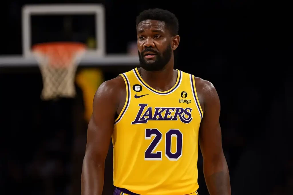 Deandre Ayton Lakers