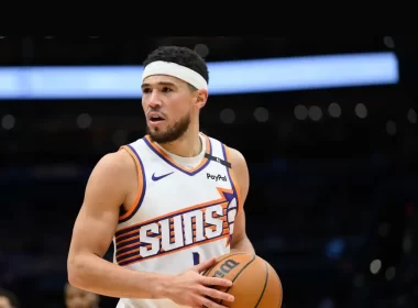Devin Booker extensão Suns