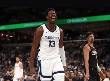 Jaren Jackson lesão pé