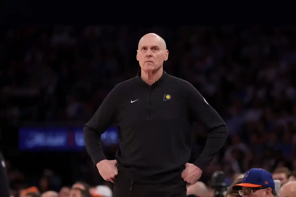 Pacers extensão Rick Carlisle