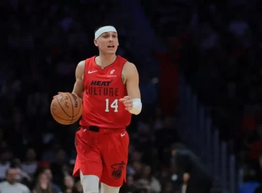 Tyler Herro cirurgia pé