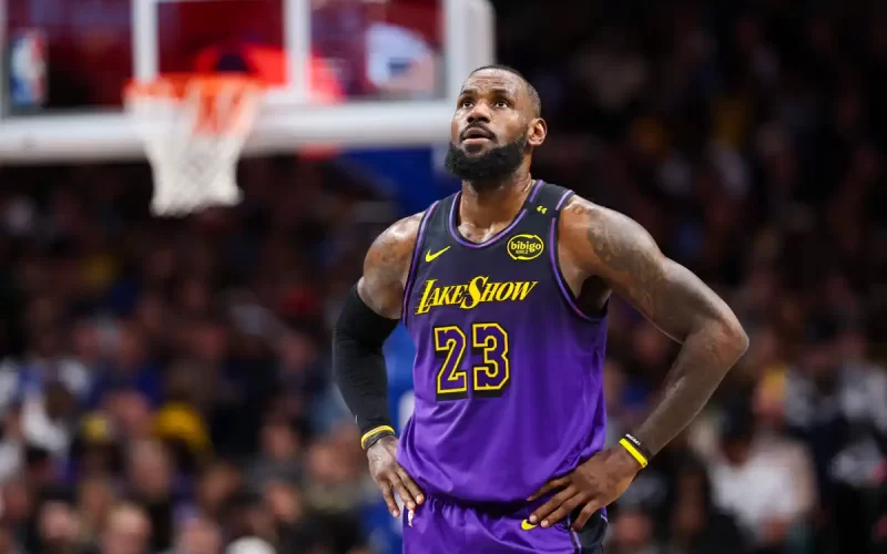 Jogadores velhos jovens NBA 2025-26