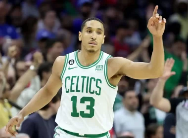 Malcolm Brogdon aposenta