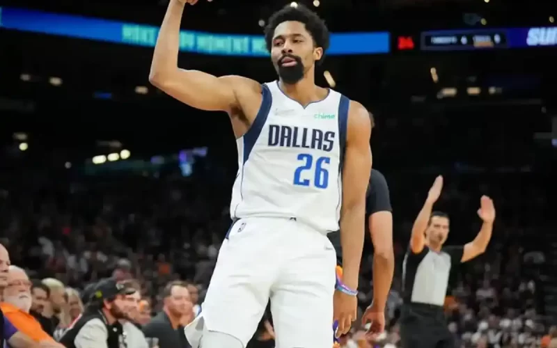 Charlotte Hornets Spencer Dinwiddie