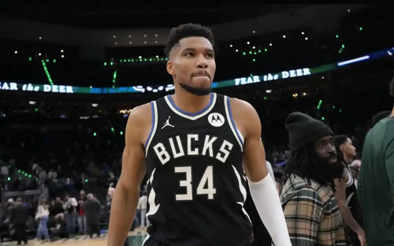 Giannis Antetokounmpo Blazers Knicks