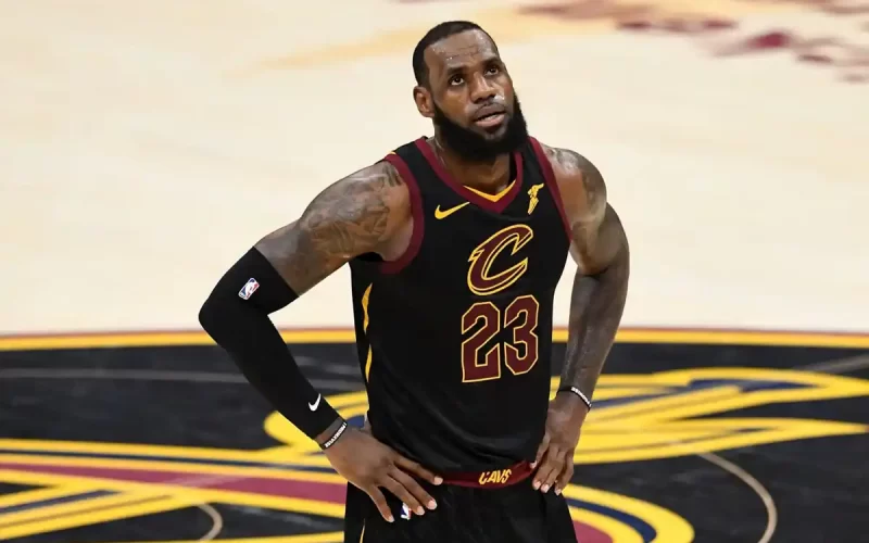 LeBron James Cavs troca