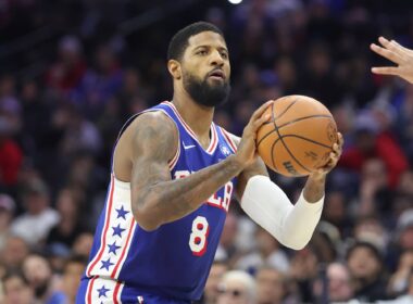 Paul George Suspenso 76ers