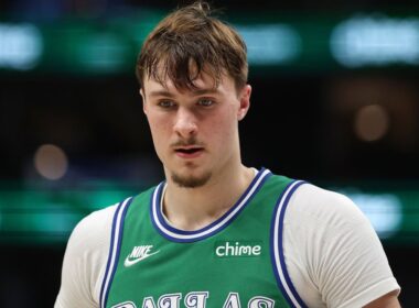 Flagg Troca Davis NBA