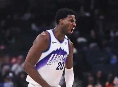 Jaren Jackson fora temporada